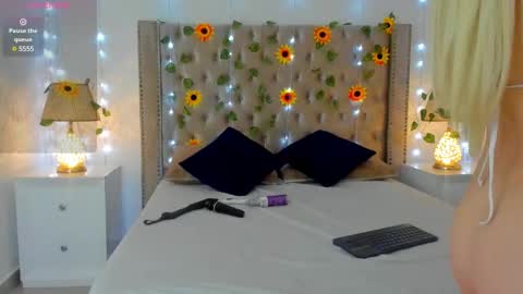 Candie  online show from March 9, 7:37 pm