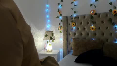 Candie  online show from September 12, 11:43 am