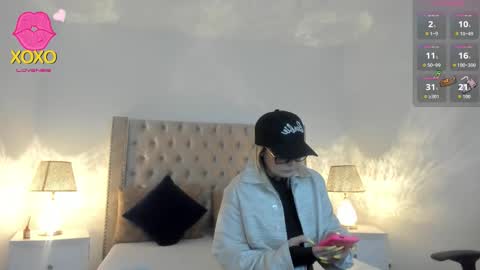 Candie  online show from November 11, 11:10 am