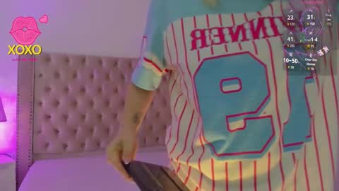 Candie  online show from January 19, 11:25 am