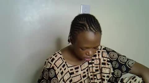 candiemaya online show from April 5, 11:18 am