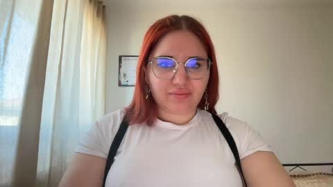candy_amallia online show from April 8, 9:09 am