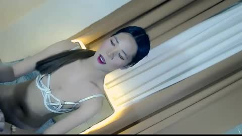 Snapshot of candy_asian69 chatting on March 22, 6:50 am Candy online show from March 22, 6:50 am