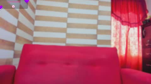 Snapshot of candy_browm1 chatting on February 11, 6:33 pm Candy Brown online show from February 11, 6:33 pm