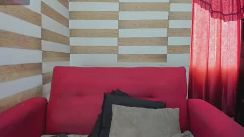 Snapshot of candy_browm1 chatting on February 27, 12:34 pm Candy Brown online show from February 27, 12:34 pm