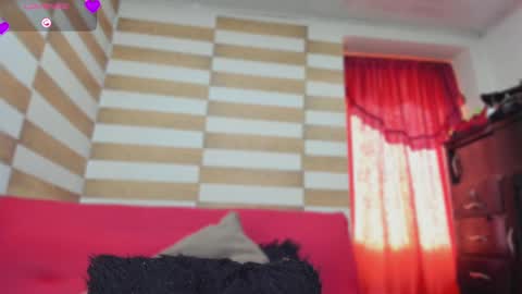Snapshot of candy_browm1 chatting on March 4, 3:48 pm Candy Brown online show from March 4, 3:48 pm