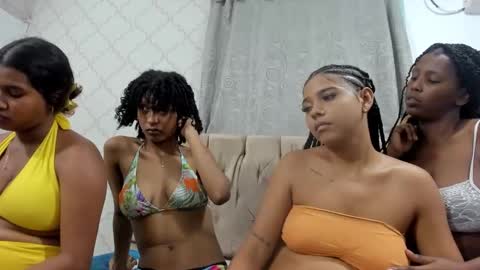 Snapshot of candy_ebony18_ chatting on October 16, 6:31 pm candy_ebony18_ online show from October 16, 6:31 pm