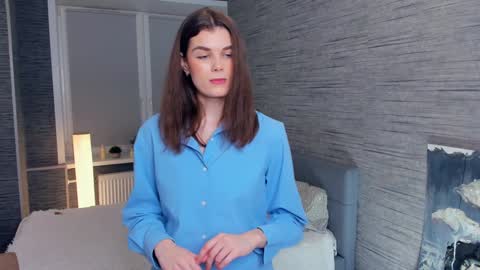 Flora online show from January 30, 7:15 pm