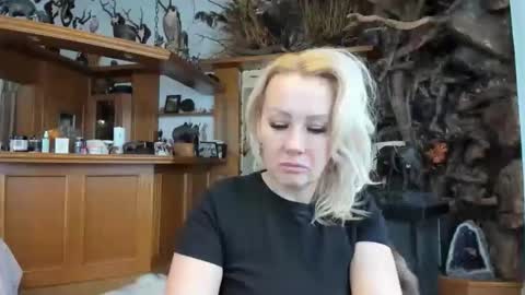 Snapshot of candy_hellenx chatting on March 30, 8:59 am candy_hellenx online show from March 30, 8:59 am