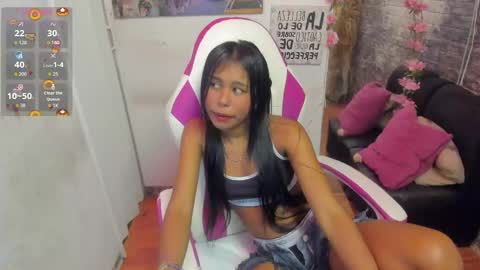 candy_kiss__ online show from May 5, 8:50 pm