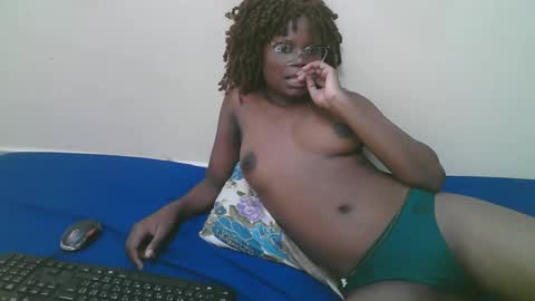 Lisa online show from April 2, 3:42 pm