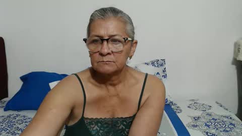 candy online show from April 16, 10:01 pm