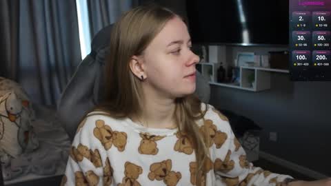 Snapshot of candy_meggie chatting on January 20, 11:13 am Megan online show from January 20, 11:13 am