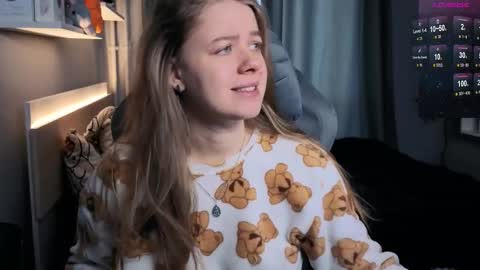 Snapshot of candy_meggie chatting on March 12, 9:44 am Megan online show from March 12, 9:44 am