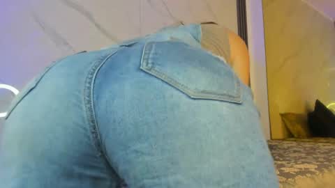 Candy plus online show from April 7, 7:03 pm