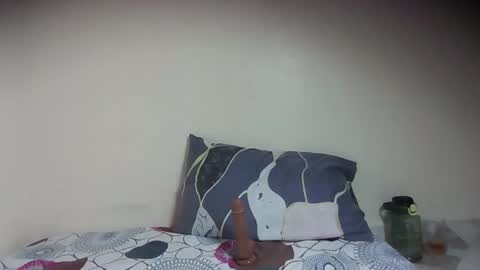 Snapshot of candy_pot chatting on September 12, 12:38 pm candy pot online show from September 12, 12:38 pm