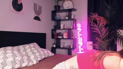 Snapshot of candy_sandy_ chatting on January 23, 8:25 am Sandy online show from January 23, 8:25 am