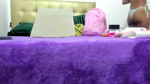 candy_sex_18x online show from May 18, 12:40 am