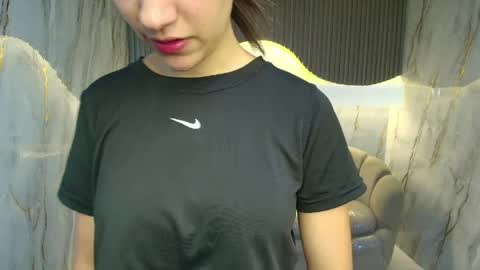 Candy  online show from May 12, 3:25 am