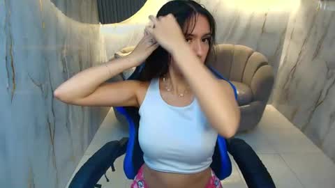 Candy  online show from May 15, 3:24 am