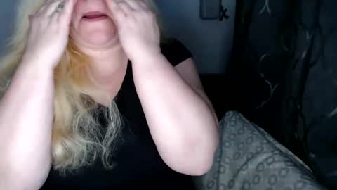 Laura online show from March 9, 11:58 am