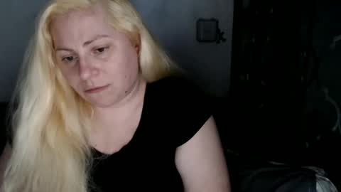 Laura online show from March 9, 3:16 pm