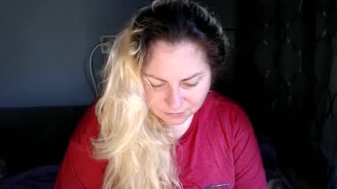 Laura online show from September 21, 9:22 am