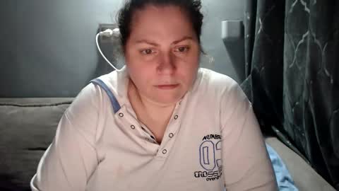 Laura online show from January 15, 6:44 pm