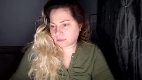 Laura online show from February 15, 11:30 am