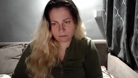 Laura online show from February 17, 6:58 pm