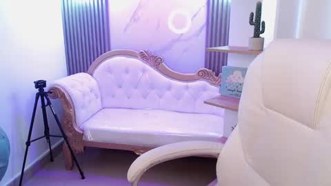 candy online show from February 21, 3:24 pm