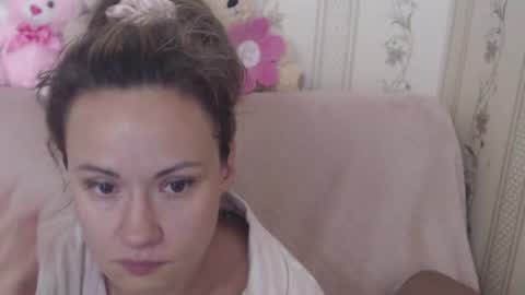 Snapshot of candylady136 chatting on July 17, 7:04 am say meow and send tip online show from July 17, 7:04 am