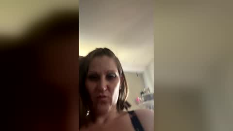 Snapshot of candyland12547780 chatting on March 1, 7:27 pm candyland12547780 online show from March 1, 7:27 pm