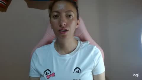 candymilfff online show from March 20, 9:08 pm