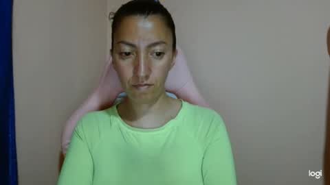 candymilfff online show from April 10, 4:23 pm