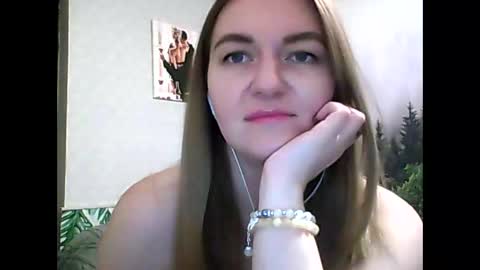 Daisy online show from March 5, 9:26 pm