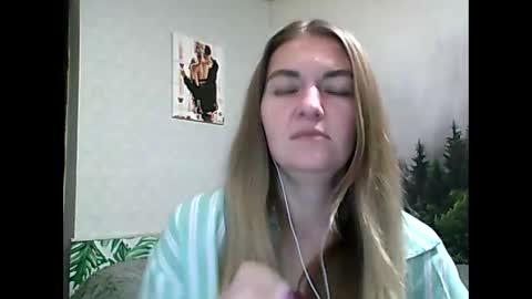 Daisy online show from September 24, 8:23 pm