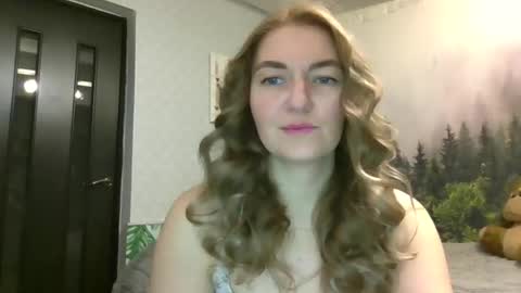 Daisy online show from December 22, 9:23 pm