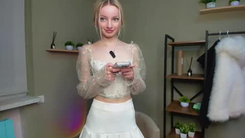 Snapshot of candyvice chatting on February 5, 5:06 pm Kate online show from February 5, 5:06 pm