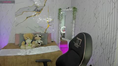 CANDYY online show from March 13, 11:39 am