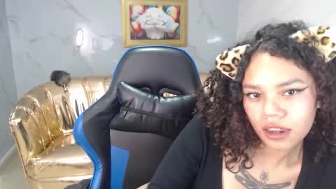 canela_s1 online show from October 11, 8:07 pm