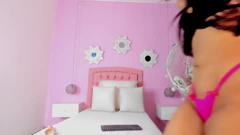 cannelasmith online show from November 24, 6:29 pm