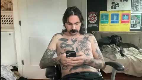 Snapshot of cantleavethehouse chatting on January 18, 9:29 pm cantleavethehouse online show from January 18, 9:29 pm