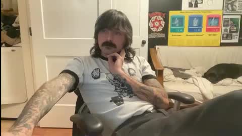 Snapshot of cantleavethehouse chatting on February 8, 9:45 am cantleavethehouse online show from February 8, 9:45 am