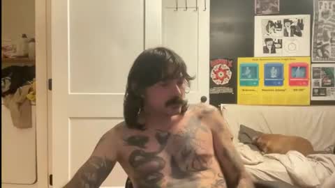 Snapshot of cantleavethehouse chatting on February 11, 9:36 am cantleavethehouse online show from February 11, 9:36 am