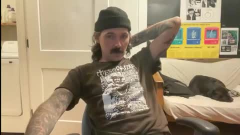 Snapshot of cantleavethehouse chatting on February 19, 8:21 am cantleavethehouse online show from February 19, 8:21 am