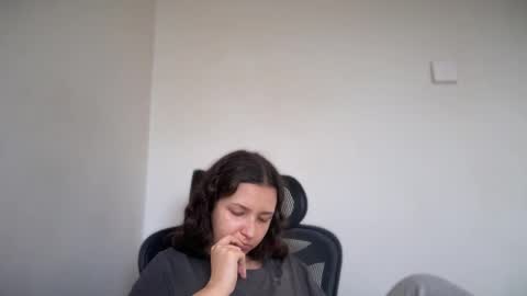 Emma online show from October 24, 7:38 am