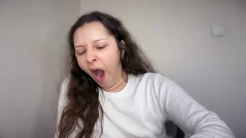 Emma online show from March 24, 5:23 am