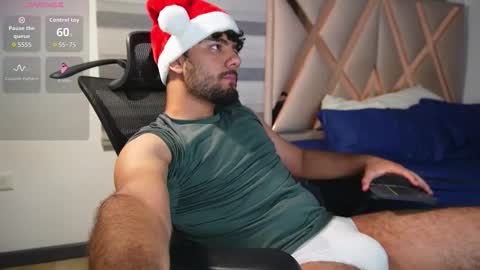 caprywilliams online show from December 15, 10:47 pm