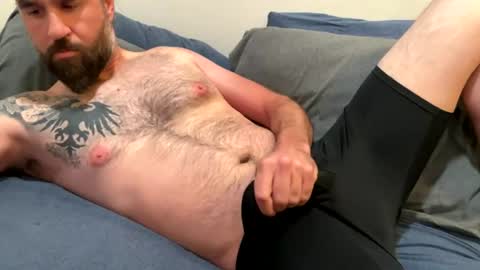 Snapshot of captnblackbeard chatting on July 5, 5:53 pm captnblackbeard online show from July 5, 5:53 pm